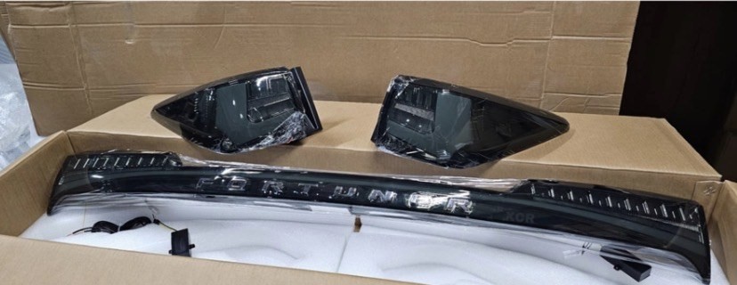 Stops LED Stops + Guarnición LED Toyota Fortuner