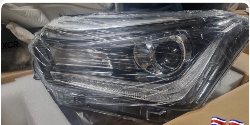 Focos Isuzu D-Max 2020 — Versión Full