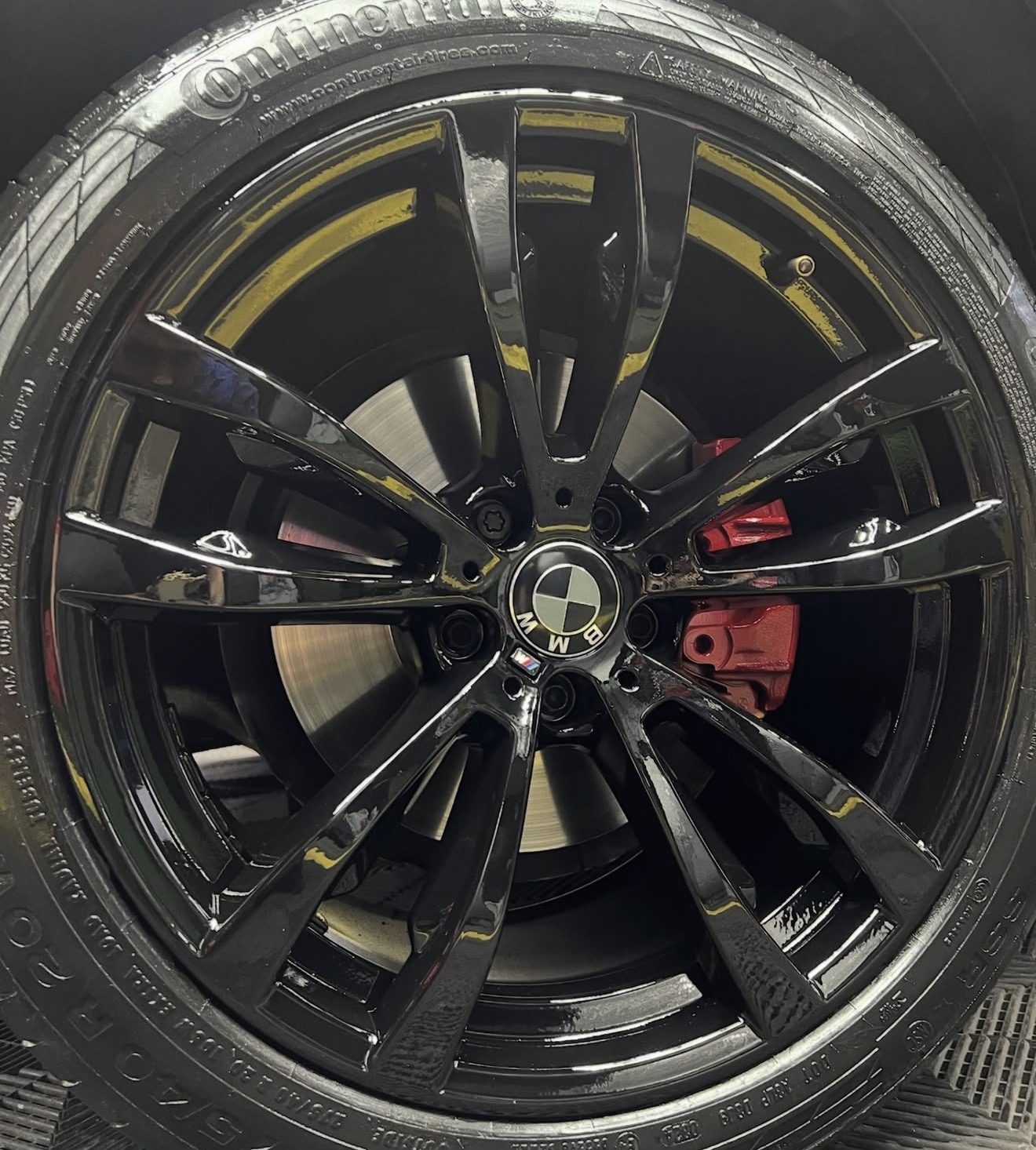 BMW X6 — Blackout & Caliper Cerámico 2