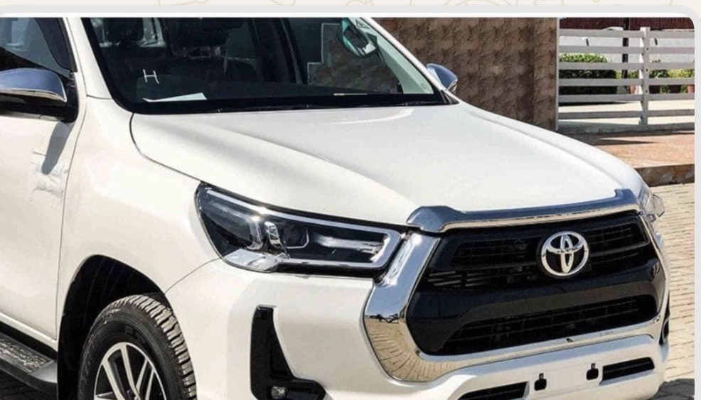 Focos Toyota Hilux 2021+ (par)