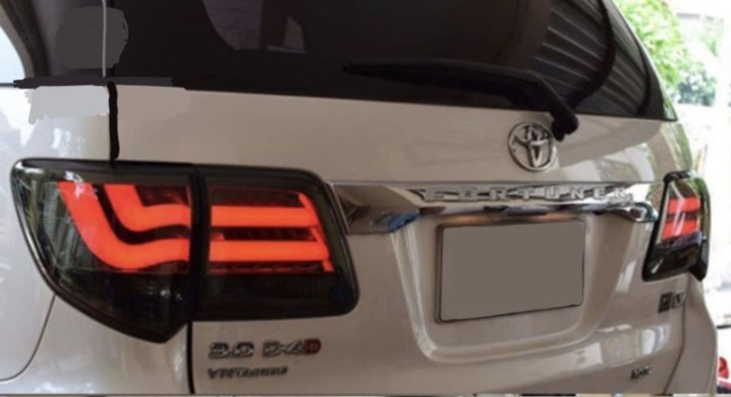 Stops LED Stops LED Toyota Fortuner (ahumado o rojo)