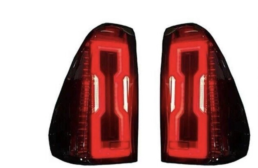 Stops LED Stops LED Toyota Hilux — Smoke